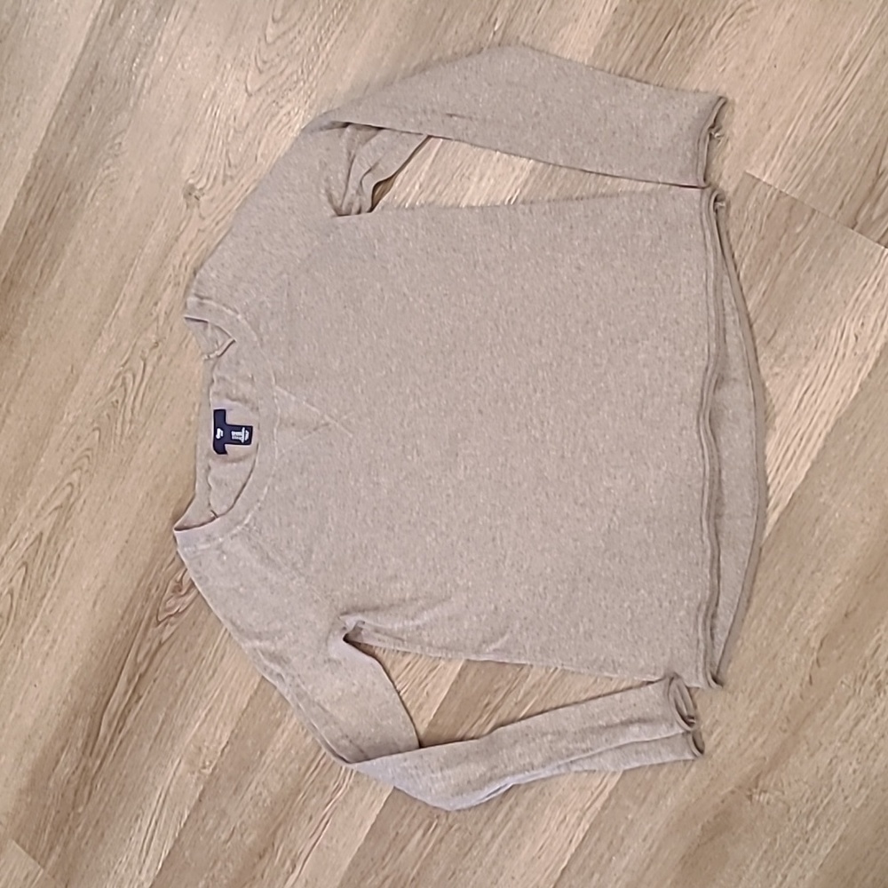 Gap XS Crew Neck Sweater